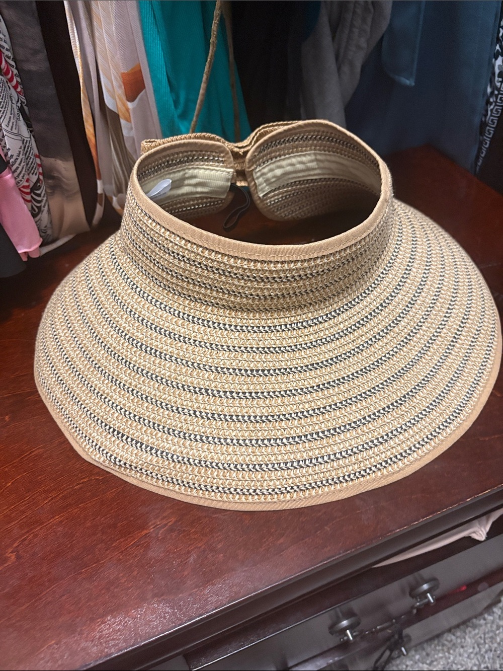 Wide-Brim Straw Visor in Tan and Black